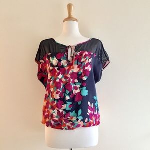 Akiko silk navy and floral print short sleeve top